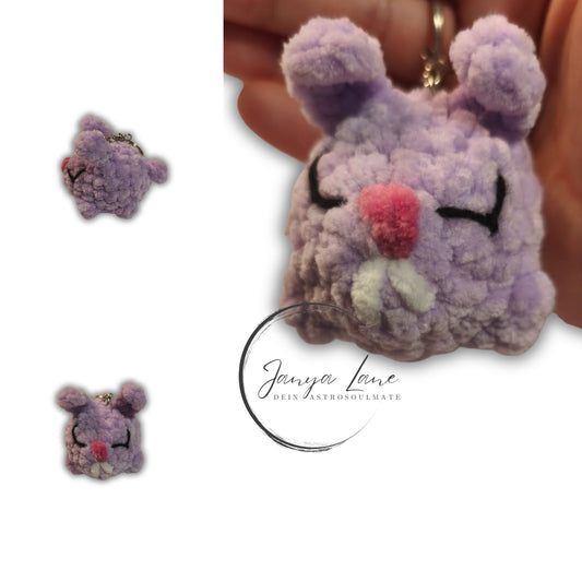 🩶 Schlüsselanhänger Peanut | der kleine Hase mit der geheimen Lakritz Leidenschaft 🐰| Farbe lavendel