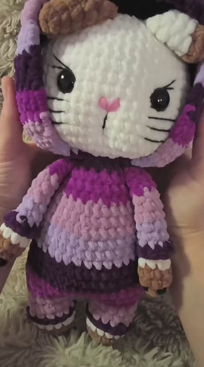 🐱 Onesie Cat „Fiona“  Lilac Töne | Weißes Fell (30 cm)