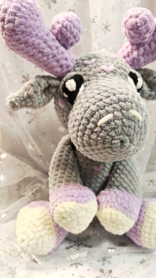 🦌 Amigurumi Elch „Coilín“ in | Lavendel | Cozy Winter Edition