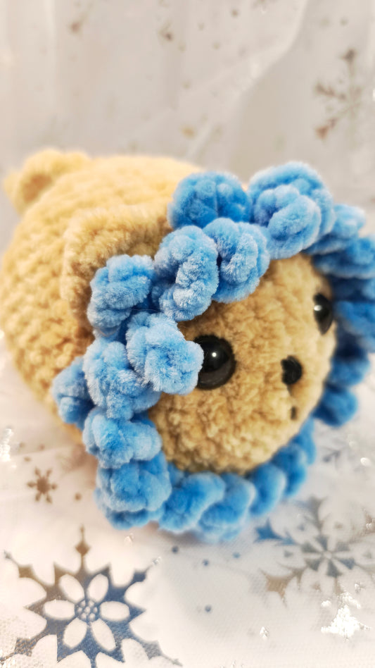 🦁❄️ Löwenbaby „Fionnán“ | Blau | Irische Winterzeit