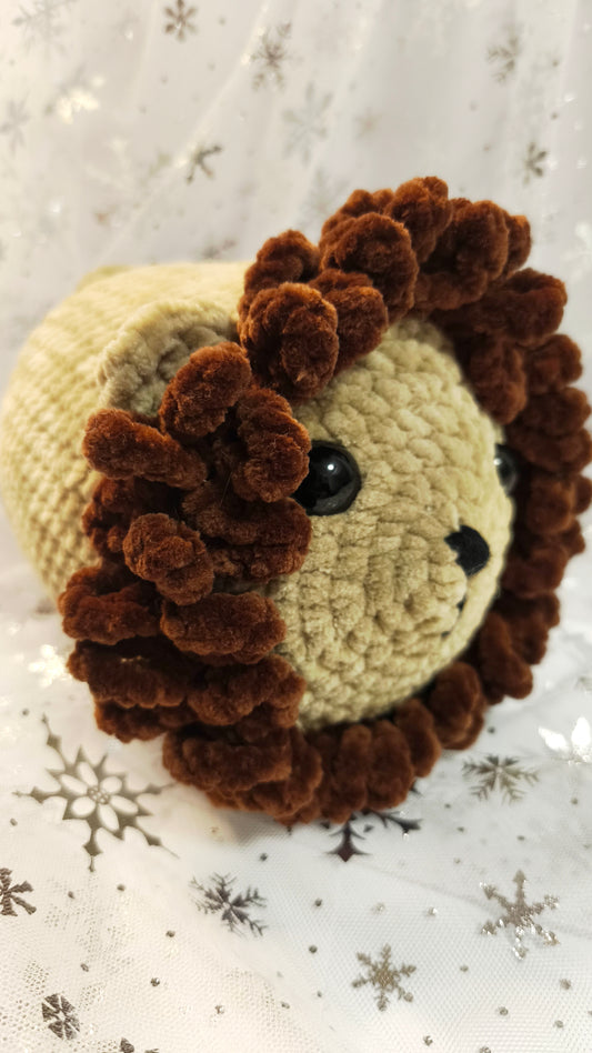 🦁❄️ Löwenbaby „Fionnán“ XL | Honigbraun | Irische Winterzeit